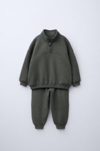 ست سویشرت و شلوار جین برند Zara